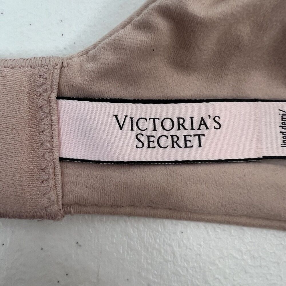 Body By Victoria's Secret Size 32DD Bra Lined Demi Coverage Underwired Multiway - Picture 13 of 16